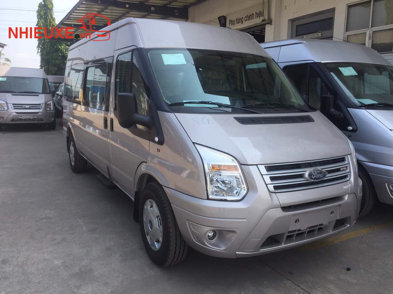 Cho thuê xe 16 chỗ theo tháng